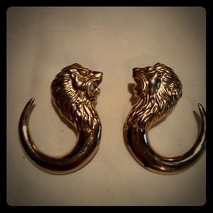 Lion head earrings